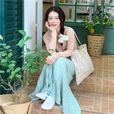 毛衣女郎