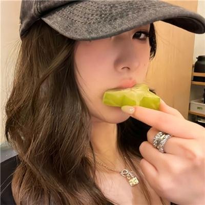 男性新娘子